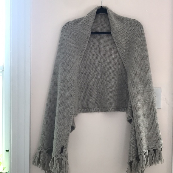 Cole Haan wool wrap/scarf. - Picture 2 of 4